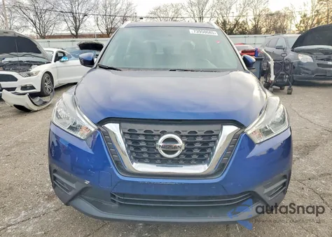 2018 Nissan Kicks S z USA, uszkodzony, nr VIN 3N1CP5CU4JL542181